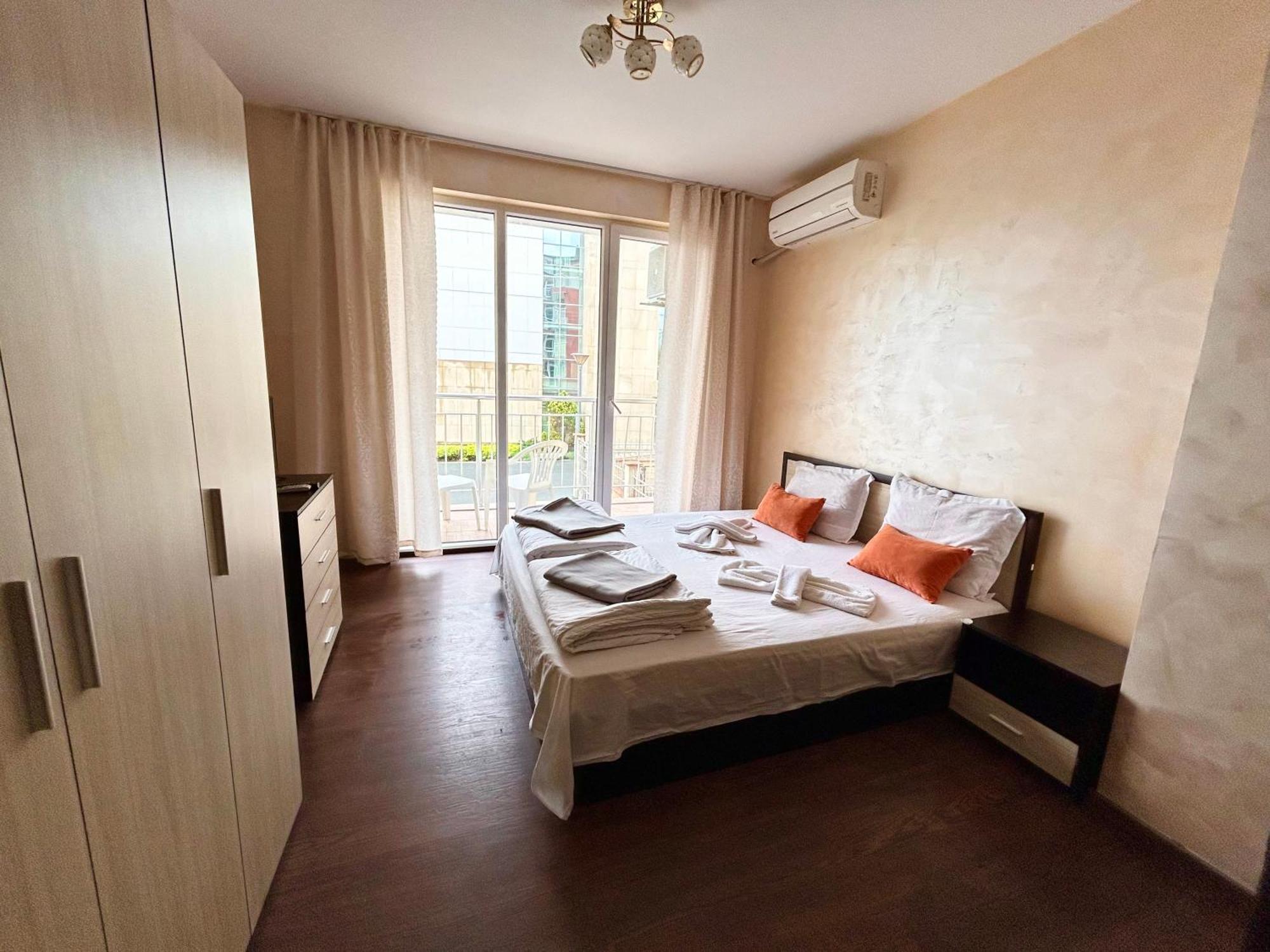 North Beach Apartments Приморско Экстерьер фото